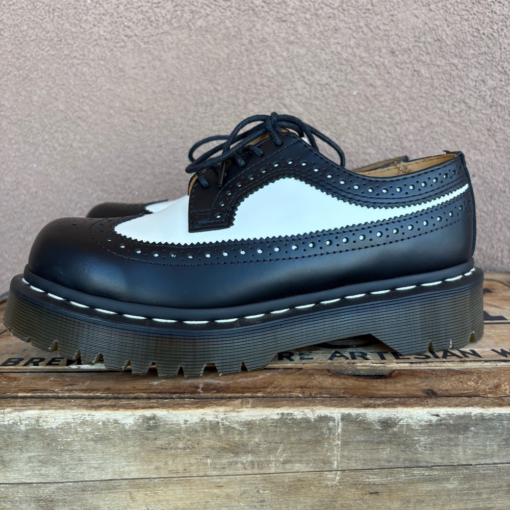 Dr. Martens 10458 Bex Smooth Leather Brogue Shoe